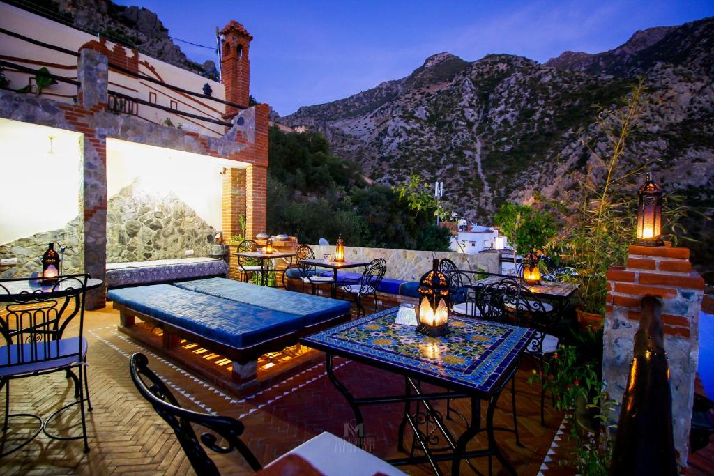 Photo de la galerie de l'établissement RIAD El BAB MAHRUk, à Chefchaouen