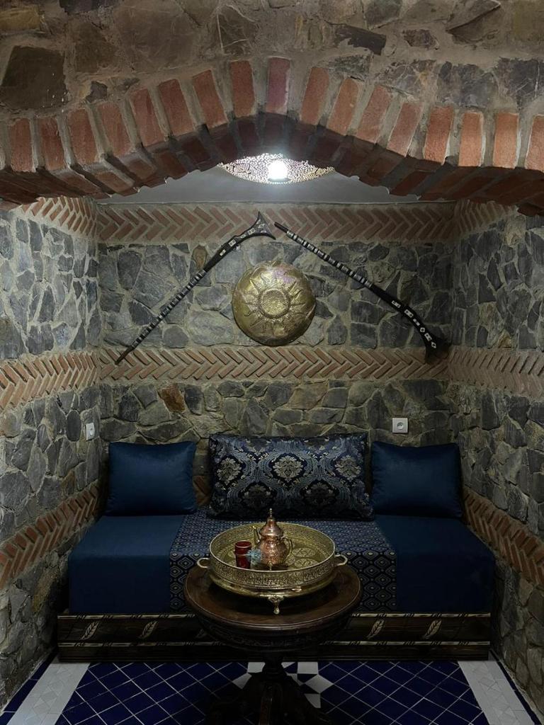 Photo de la galerie de l'établissement RIAD El BAB MAHRUk, à Chefchaouen