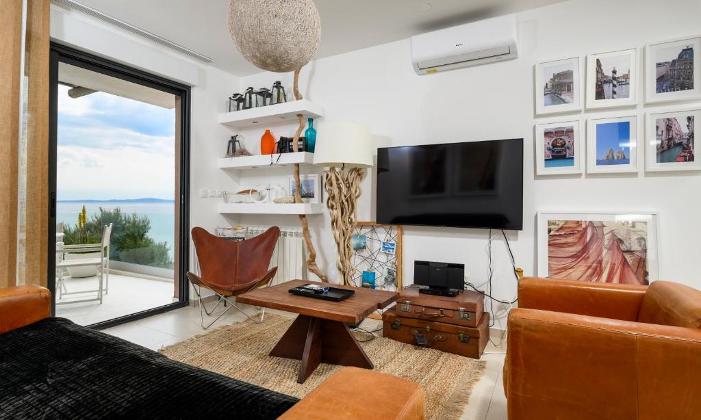 Gallery Luxury Suites & Rooms-Only Adults 4