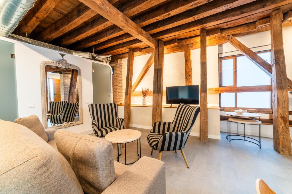 Apartamentos Santa Fe - Calle Armas by Toledo AP 6
