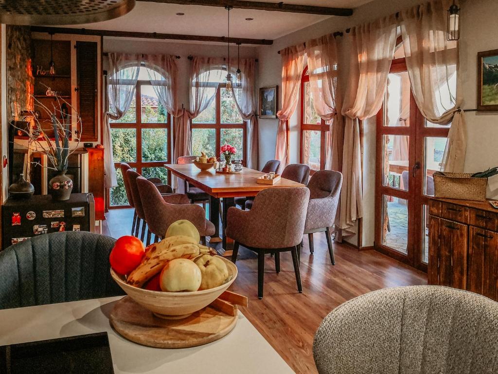 къща за гости villa Jurta 5