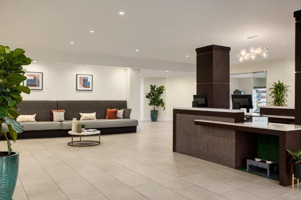 Crowne Plaza Orlando - Lake Buena Vista, an IHG Hotel Image