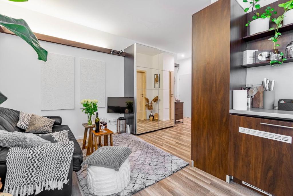 Natural-Style Apartment in The Centre of Bratislava 4