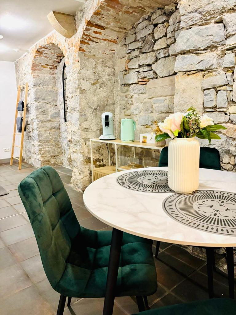 SH Apartments - Einzigartiges Loft in der Altstadt 8