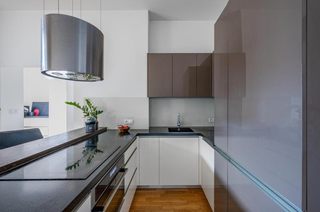 Great apartment in the hype neighborhood 6