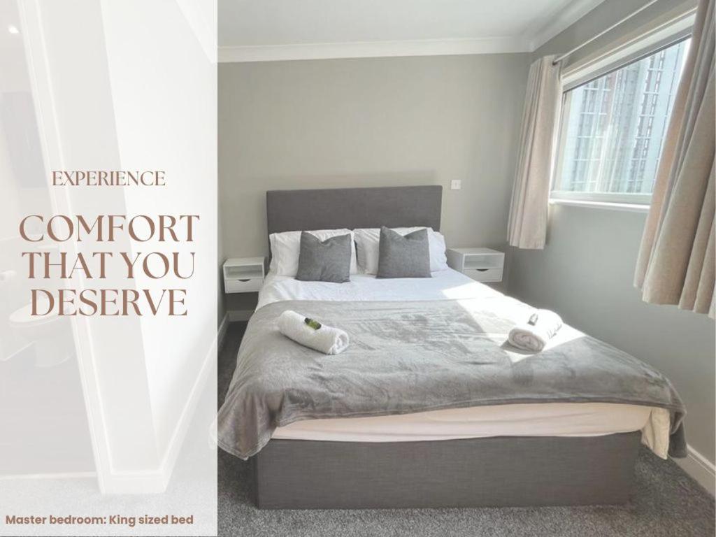 Ultra-Luxury City centre 2 bed apartment, with FREE parking 5