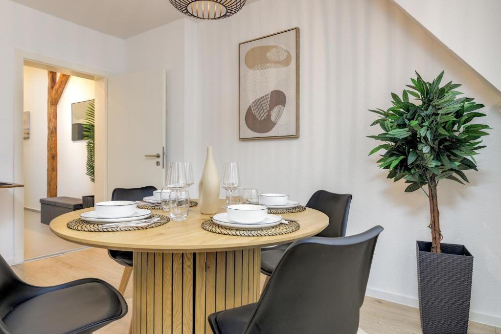 ELLY NINE - stylish urban apartments 8
