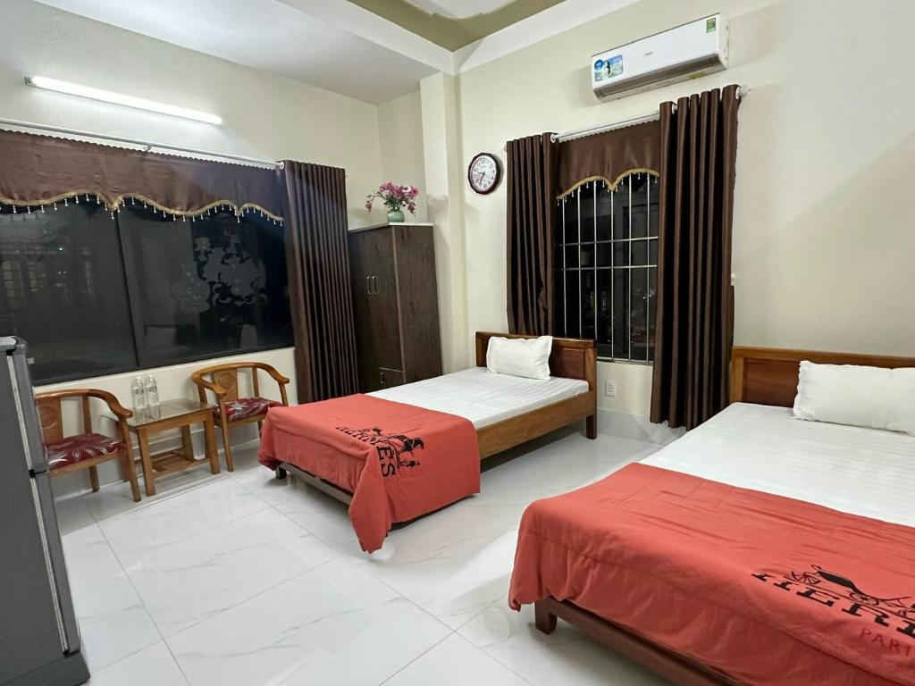 Khách sạn Trang Thư