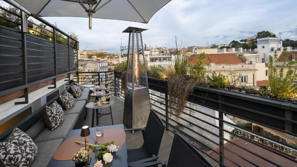 U-Visionary Roma Hotel Image