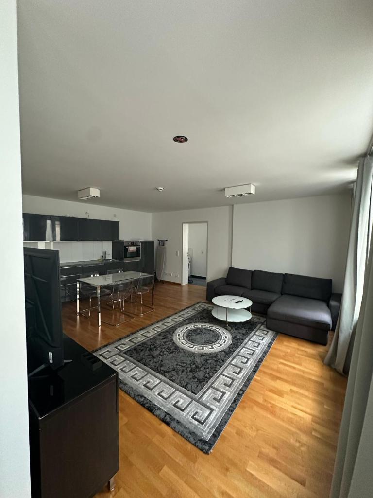 Al Nafurah Apartments 8