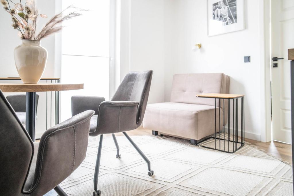 JOHOUSE Apartment 13 1