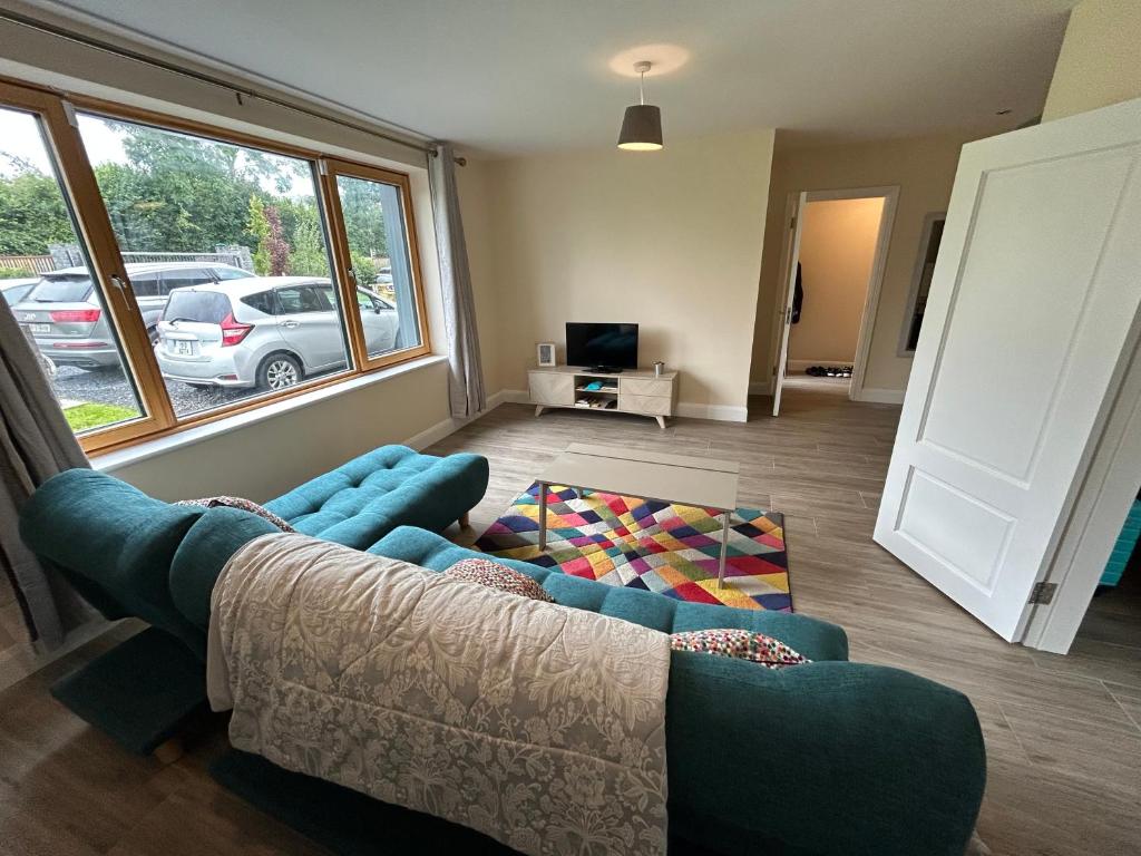 Two bedroom ground floor apartment, professionally managed 2