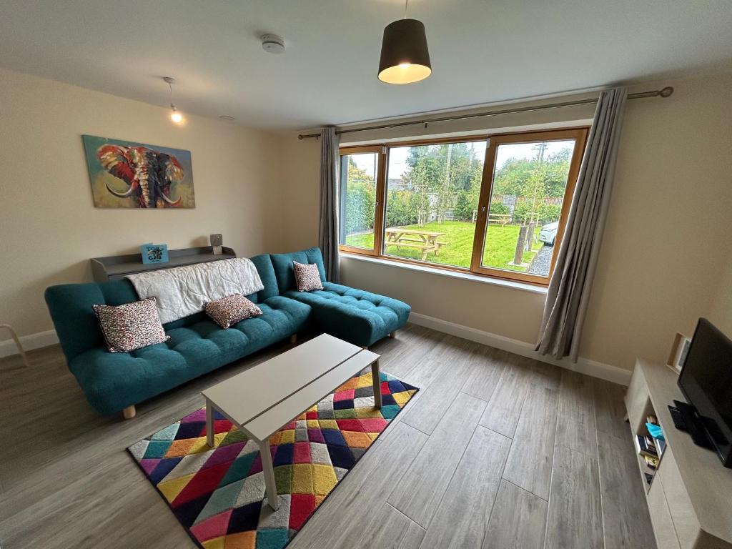 Two bedroom ground floor apartment, professionally managed 5
