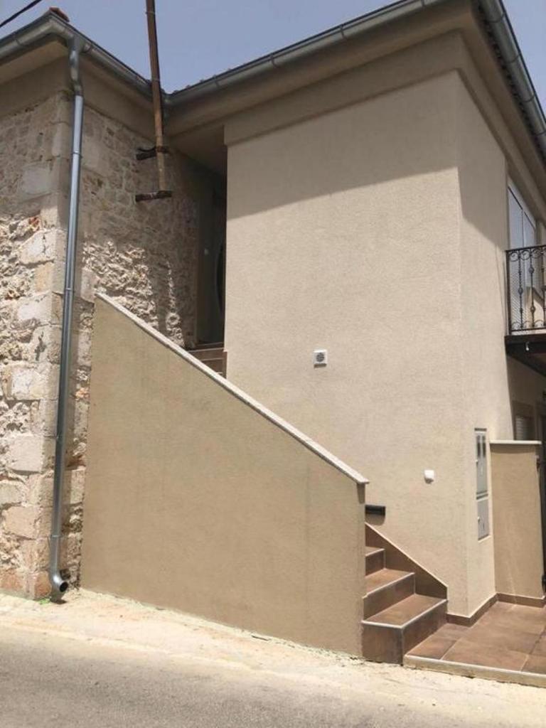 Tonka Apartments 7