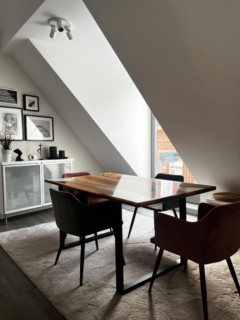 Moderne Galeriewohnung mit Balkon und Stellplatz am Wenigemarkt 4