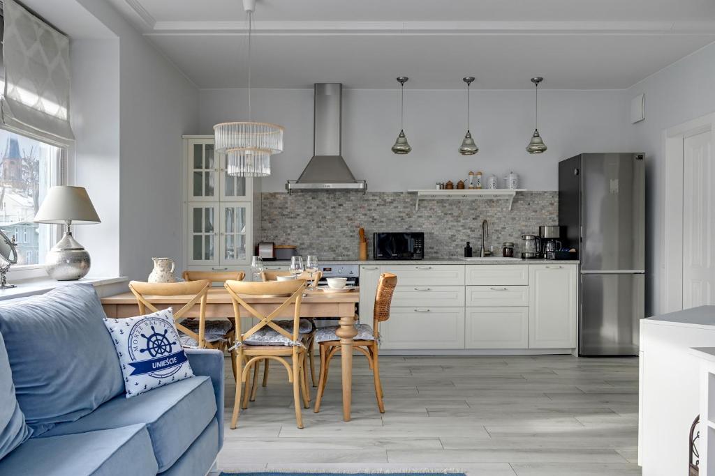 Toskania Light & Spacious Family Stay with parking by Lion Apartments Sopot 1
