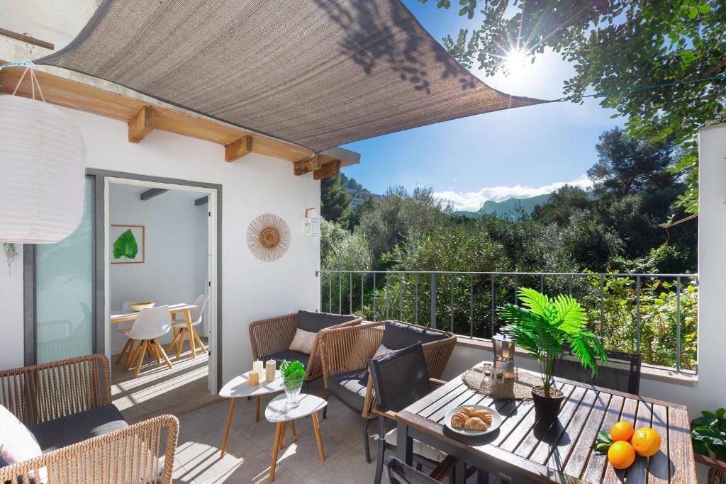 Mountain and Garden Home Port Soller