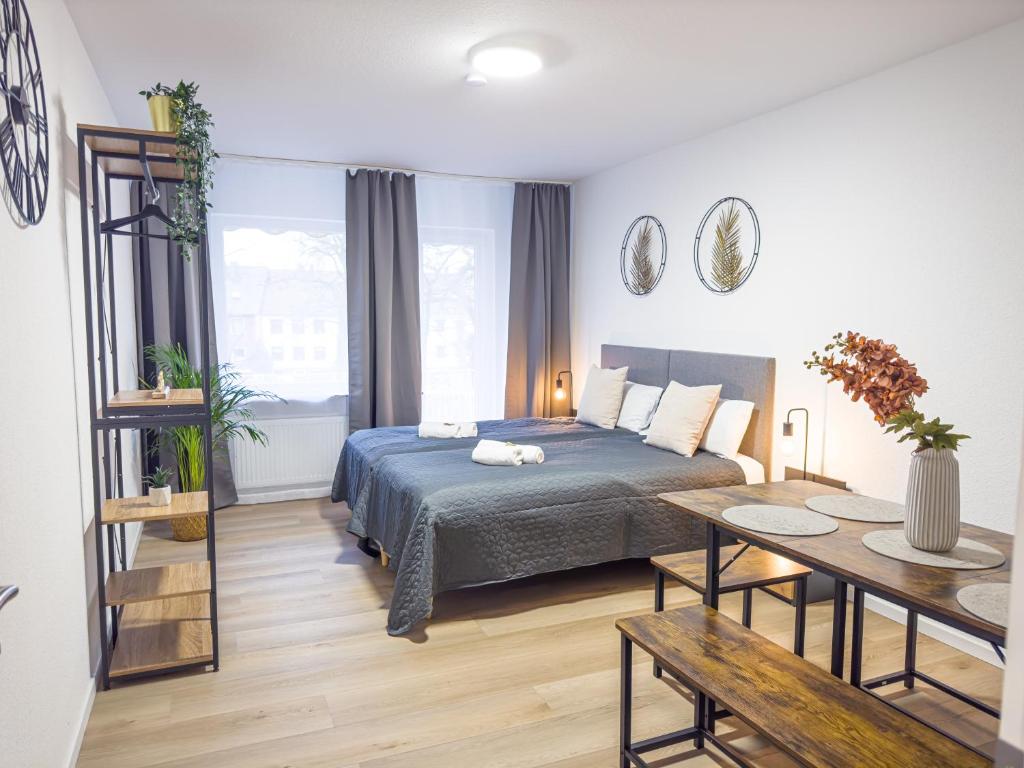 ImmoStay L# Ferienhaus- Garten & Parking, WiFi 1