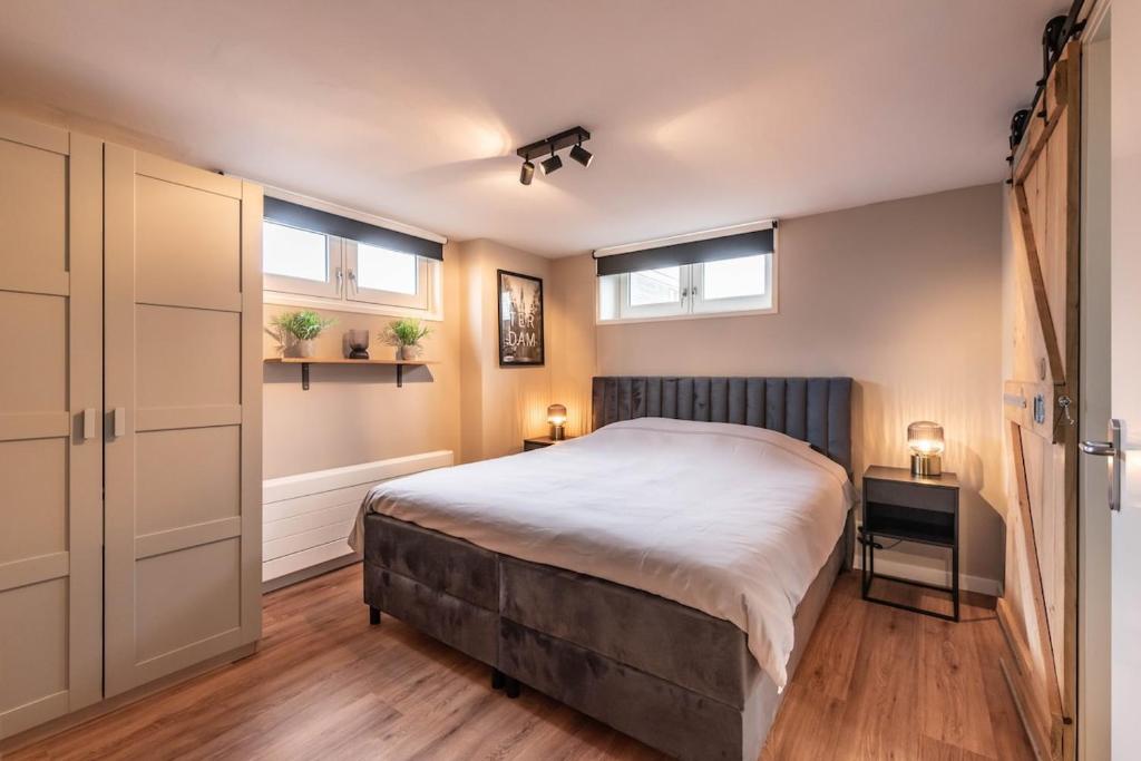Spacious 120m2 Water Villa With Sauna Near Amsterdam 7