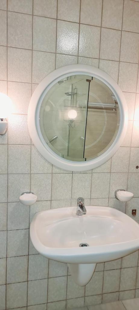3 Zimmer in Linz - free parking - self check in 7