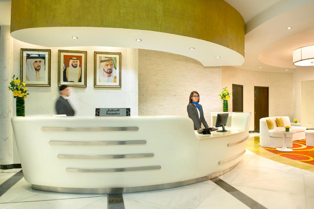 City Seasons Towers Hotel Bur Dubai Image