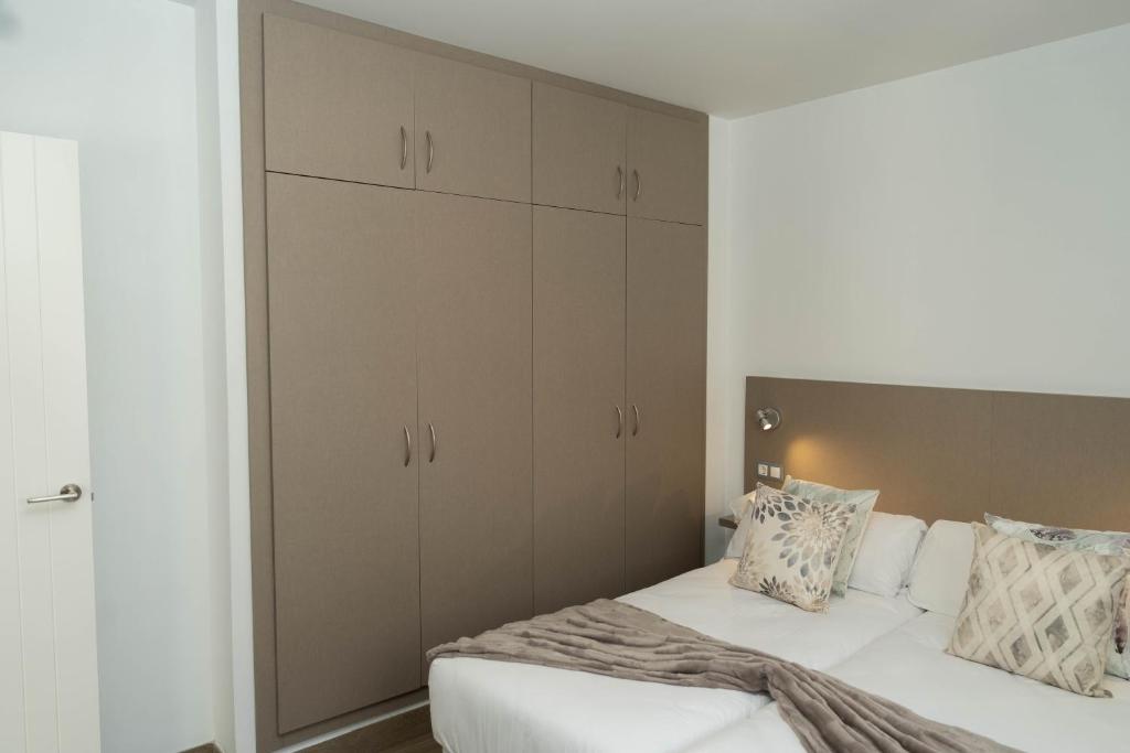 Apartamentos Campo Del Príncipe 8