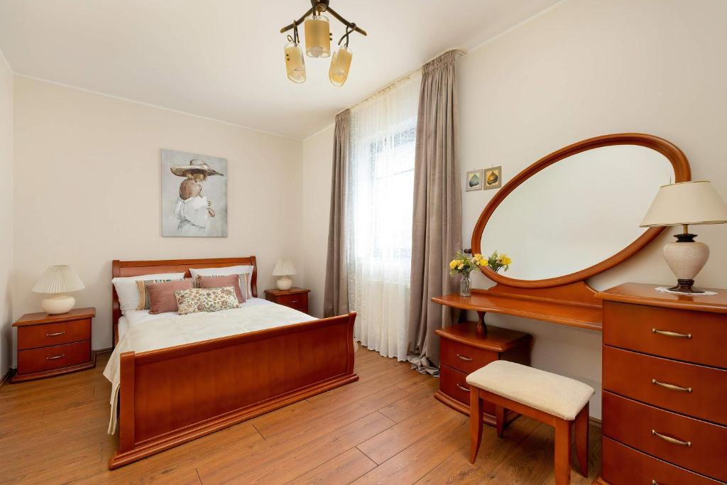 Family Apartment in the Sopot Centre by Noclegi Renters 2