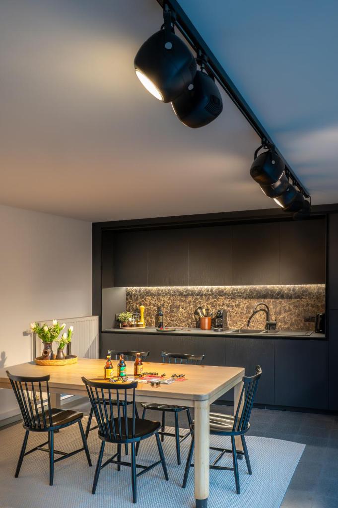 The Studio 4