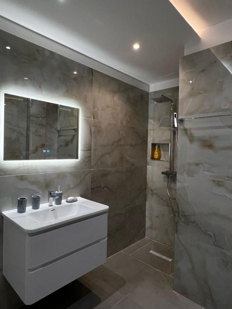 Rajli's Apartments 6