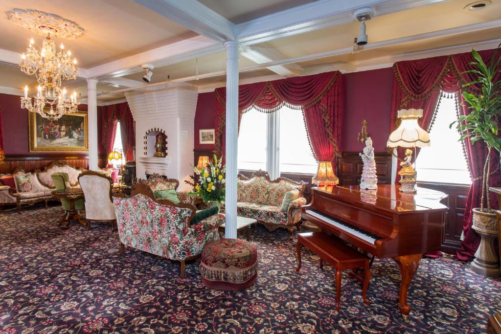Queen Anne Image