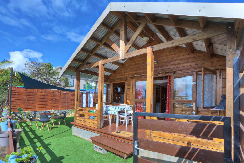 Ti kaz bourbon vanille - Vue montagne jacuzzi 6
