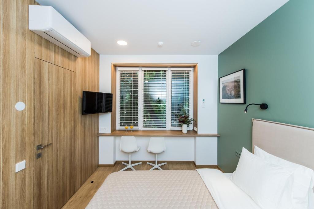 River city apartments 2