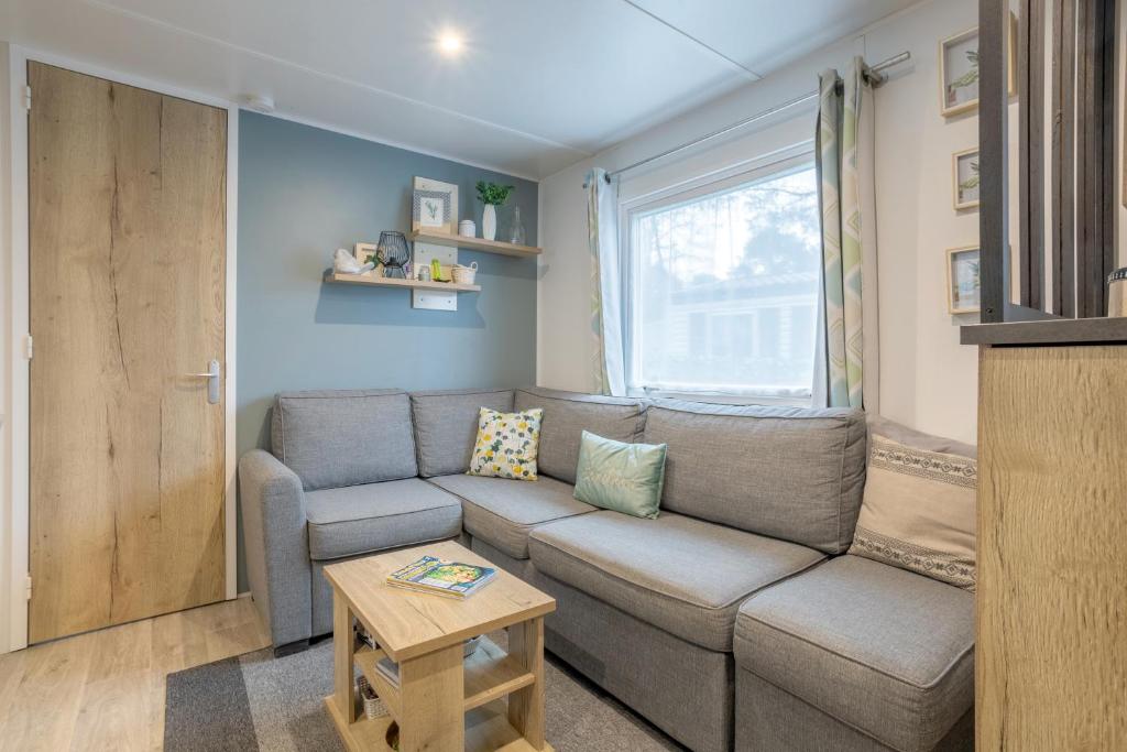 Photo de la galerie de l'établissement Mobil home tout confort climatiseur, à Pont-Aven