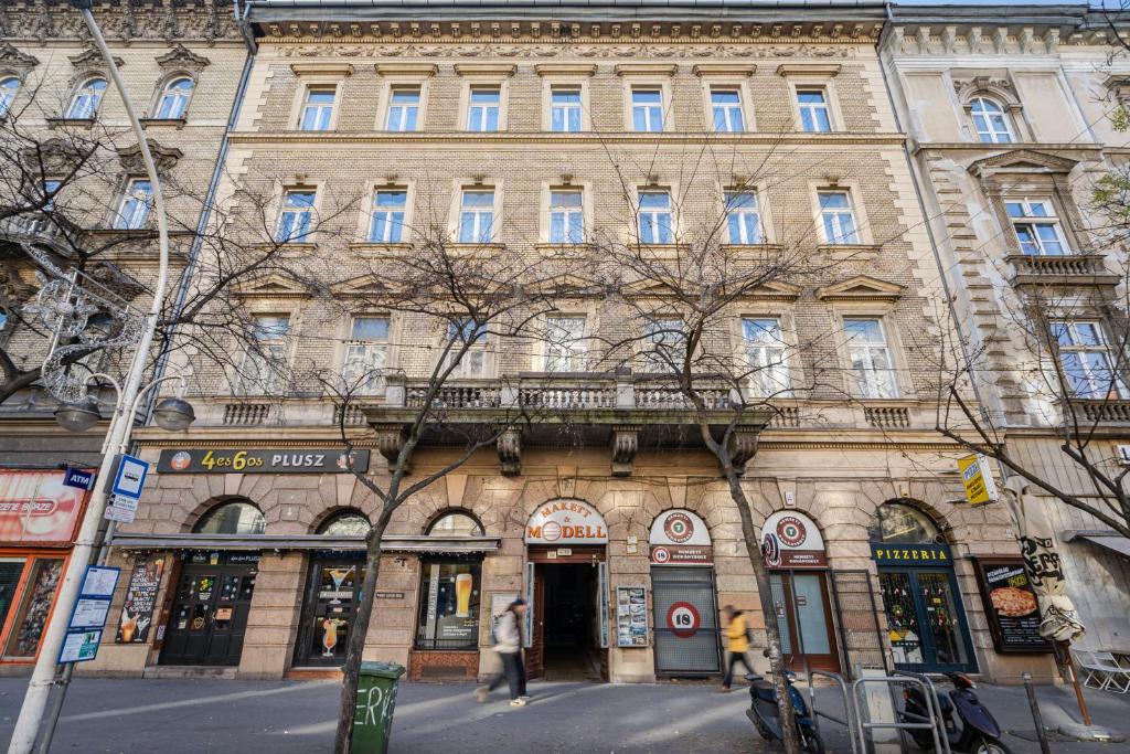 E56 - Grand Boulevard Heritage Residence - Best Location by BQA 3