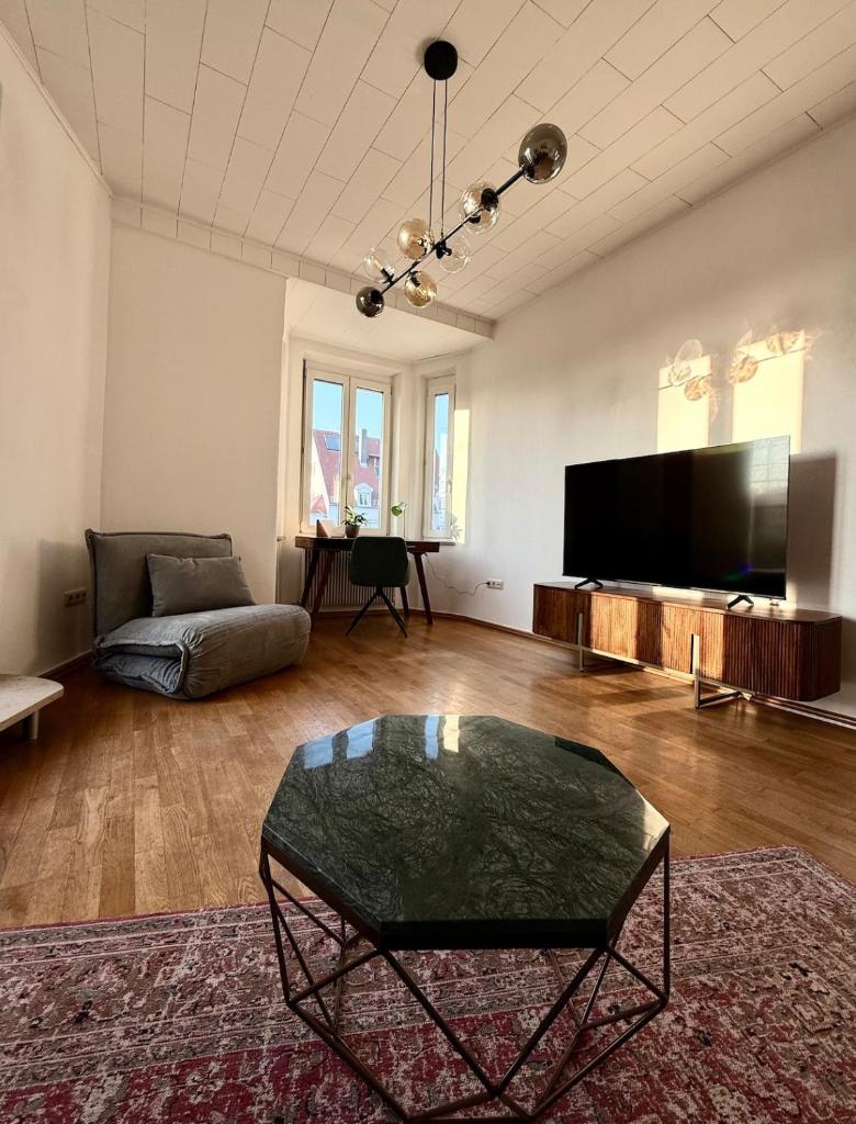 Elegante Jugendstil-Wohnung - ruhige Lage nähe HBF 5