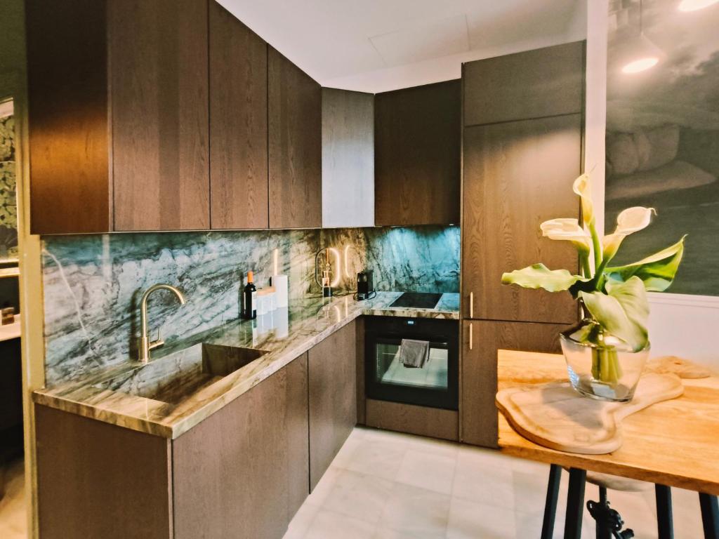Designer Apartment 4