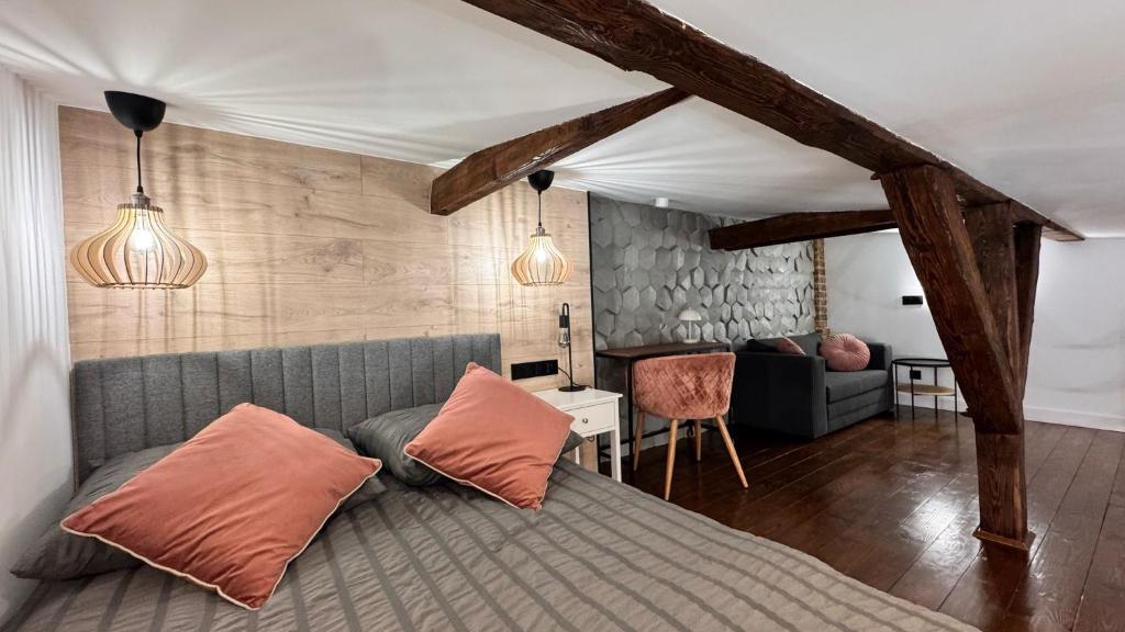 LOFT in the CITY CENTER by KOBIELA APARTMENTS 3