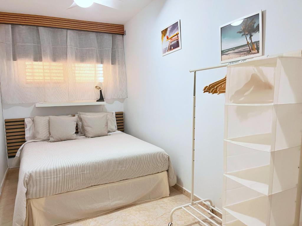 Sunset By The Sea - Modern Apartment with Ocean Views 8