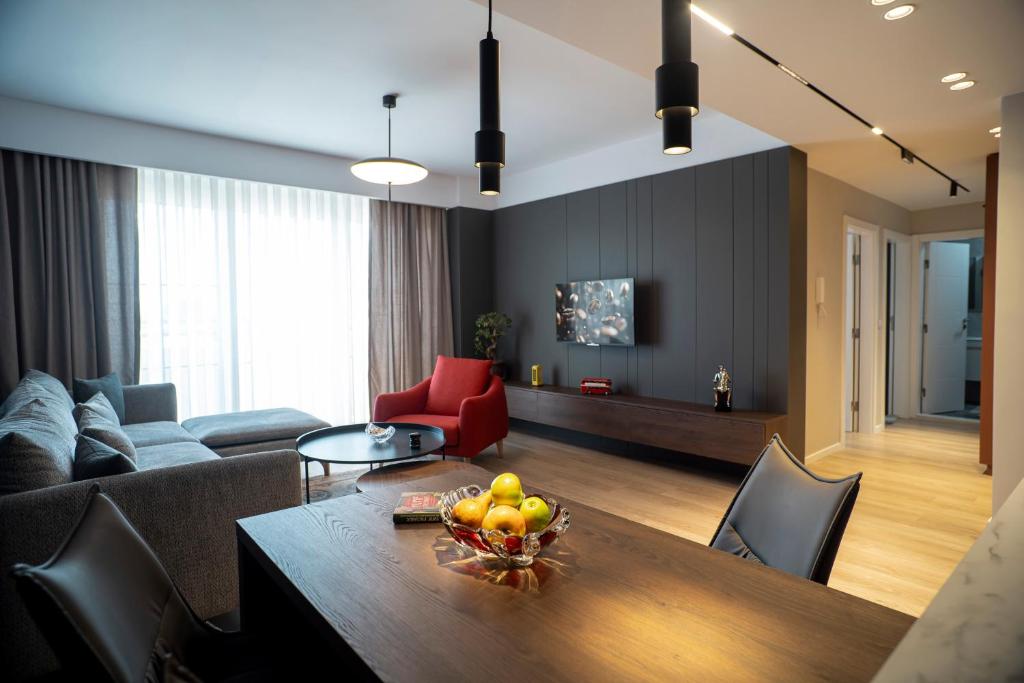 Lux Apartments 5