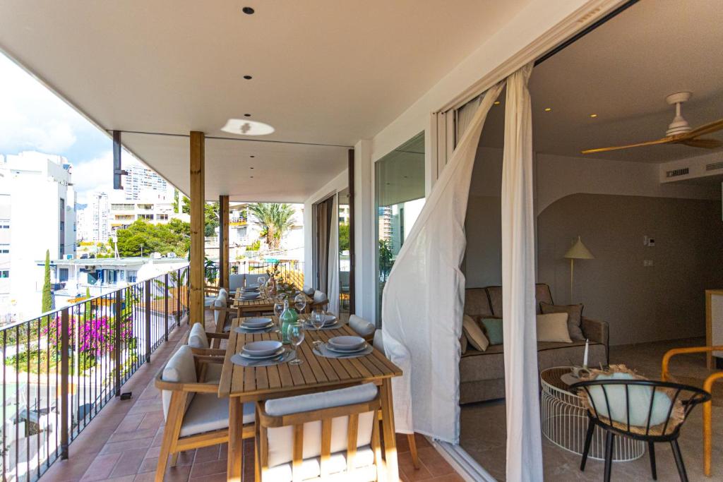 Arenas Beach Apartments 6