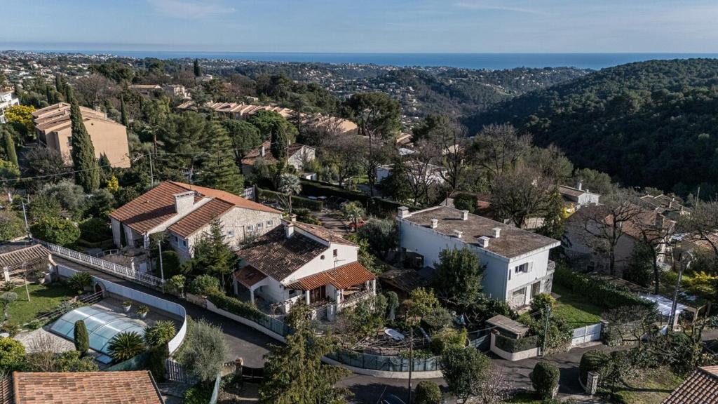 La Petite Marjolaine Charming top of Villa Vence 5