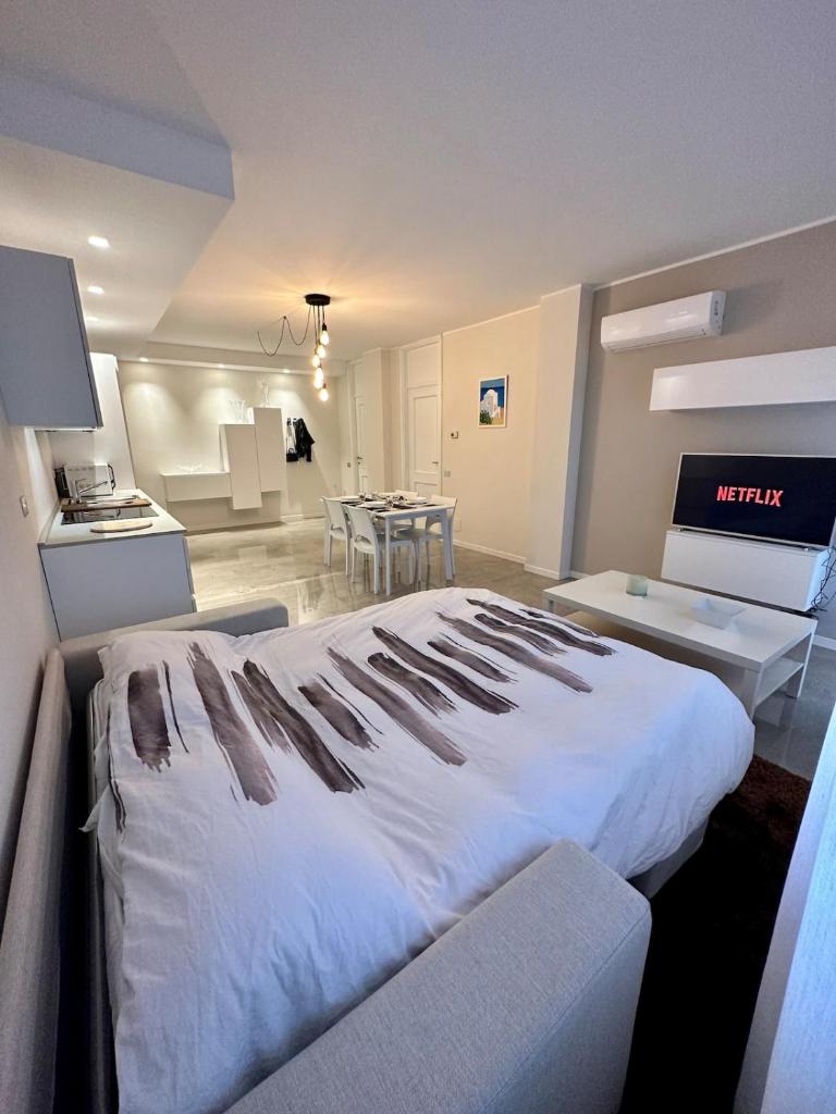 Bilocale con Terrazzo e Garage in Centro Bergamo 7