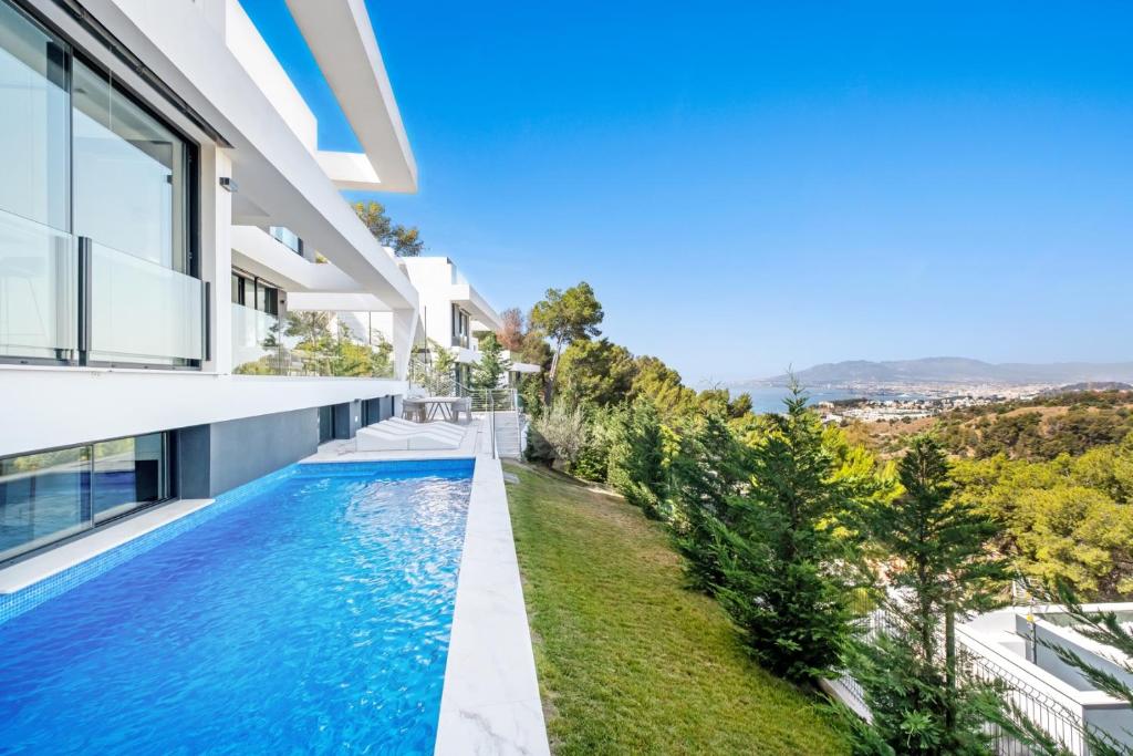 Villas Pinares - Sea,City,Mountain Views, Gym SaltPool BBQ - Beach 2km, City 5km 5