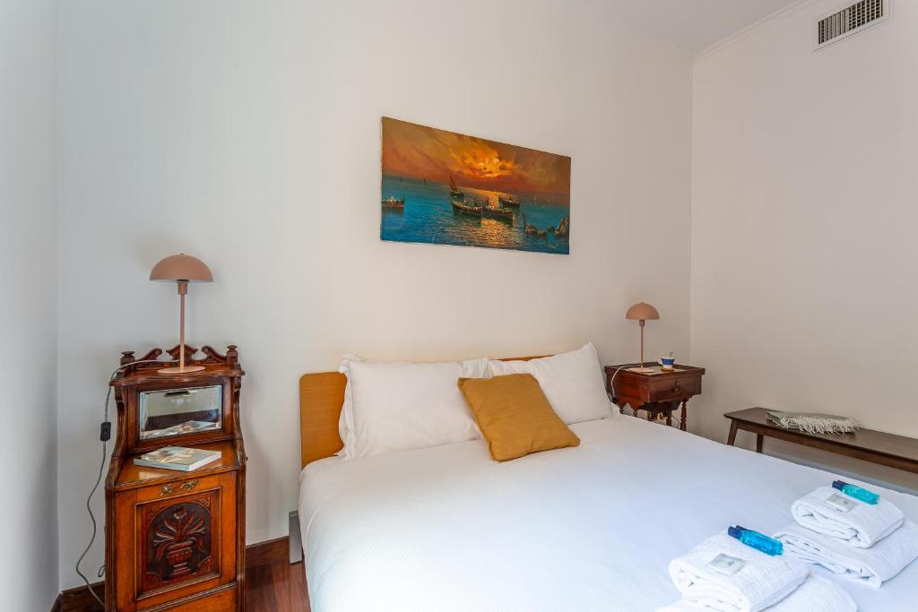 iFlat The Roman House - Spacious & Central Apt 8