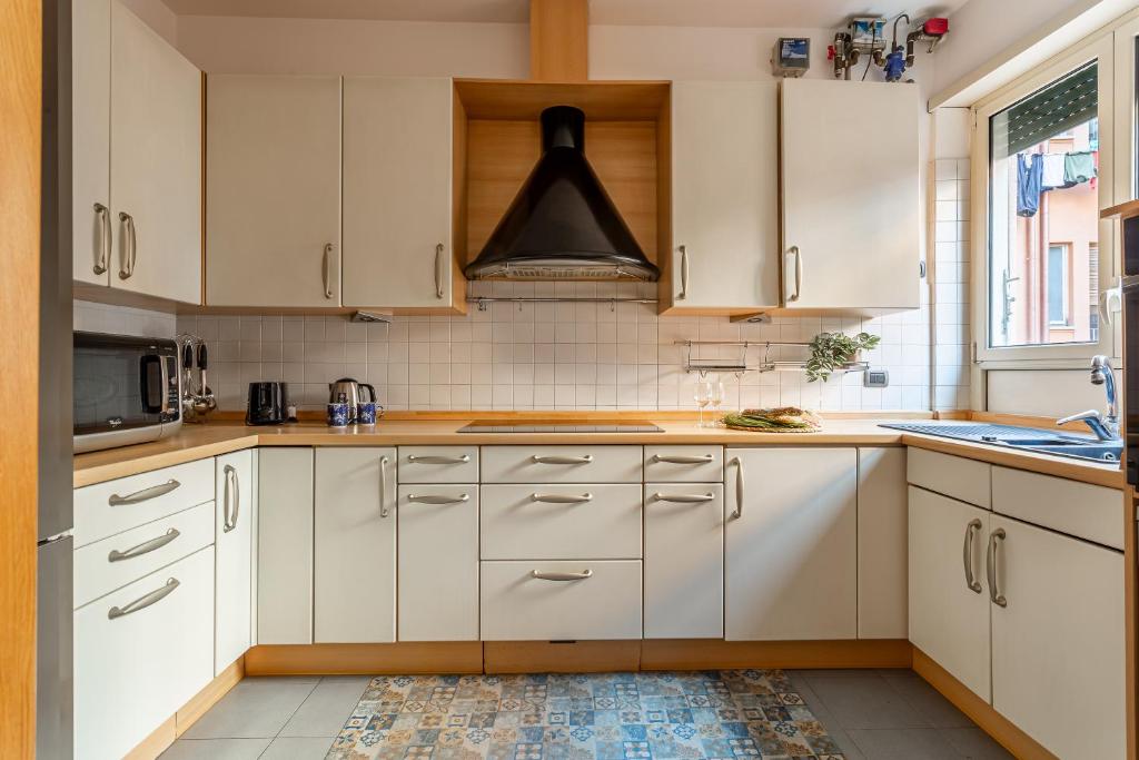 iFlat The Roman House - Spacious & Central Apt 5