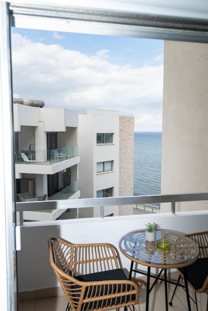 Lazuli Beach & Pool Apartment 501 5