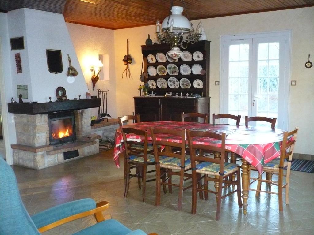 Maison au calme avec terrain clos vue sur la rivière et la campagne 4