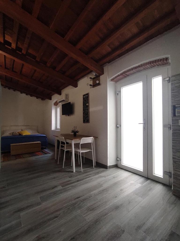 Antignano mare LOFT 6