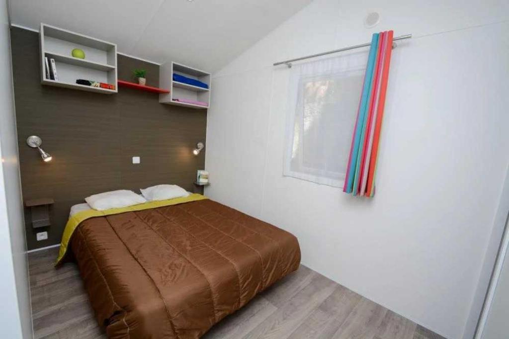 Photo de la galerie de l'établissement Camping 4 étoiles - Parc aquatique - ccb0dfc, à Hyères