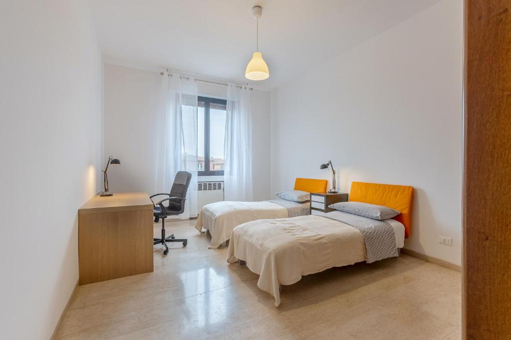 GuestHost - Roomy Apartment near UniBo & Porta San Donato 2